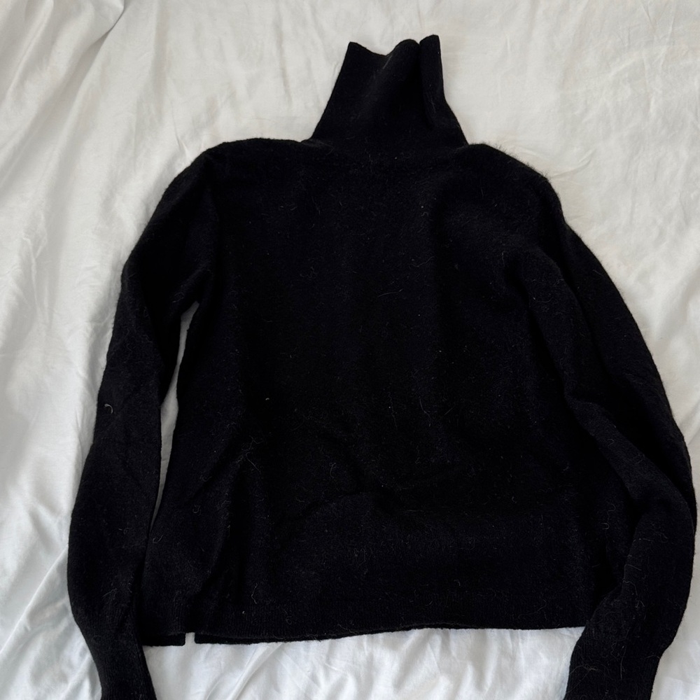 J crew 100% cashmere sweater
